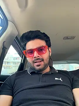 Snapshot of Gaonkadesilonda chatting on December 6, 9:43 am Gaonkadesilonda online show from December 6, 9:43 am