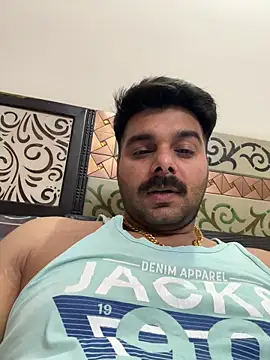 Snapshot of Gaonkadesilonda chatting on September 25, 6:33 pm Gaonkadesilonda online show from September 25, 6:33 pm