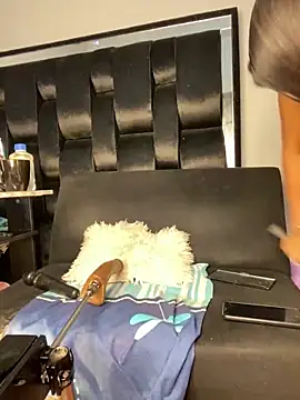 Snapshot of chiquimaturesexy chatting on March 15, 2:12 pm chiquimaturesexy online show from March 15, 2:12 pm