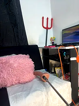 Snapshot of chiquimaturesexy chatting on October 18, 7:47 pm chiquimaturesexy online show from October 18, 7:47 pm