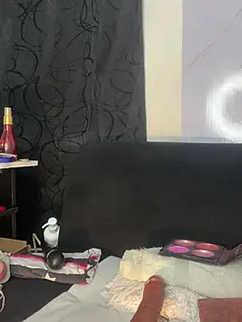 chiquimaturesexy online show from March 9, 10:03 pm