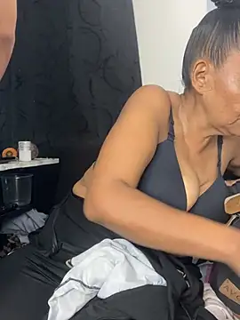 chiquimaturesexy online show from April 11, 8:13 pm