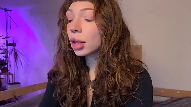 PaulaPratt online show from September 21, 5:31 am