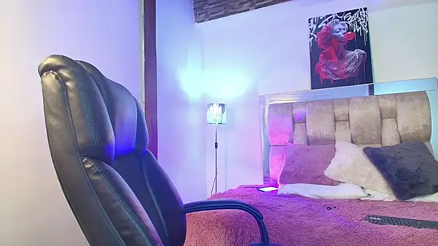 dakota Robbins  online show from March 15, 11:06 pm