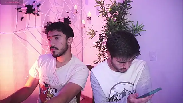 Tony Wylie online show from October 11, 8:51 pm