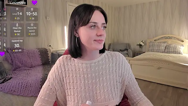 Emmi Flowers online show from April 13, 11:59 am