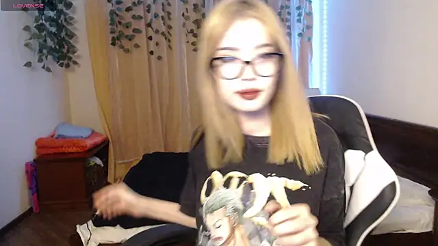 Velvetsky 1 online show from January 22, 2:35 pm