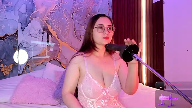 centaurigirl online show from October 21, 3:51 am