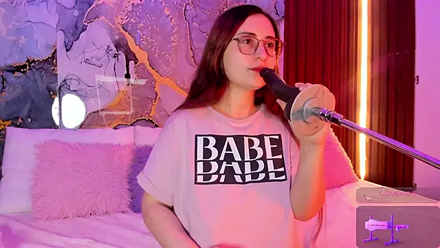 centaurigirl online show from October 27, 3:54 am