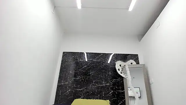 ada-brooke online show from November 30, 11:58 am