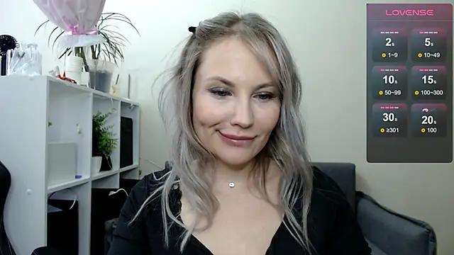 Sunny bunny6 online show from March 19, 6:46 am