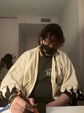 Snapshot of Your_femboy24 chatting on October 29, 9:49 pm Your femboy24 online show from October 29, 9:49 pm