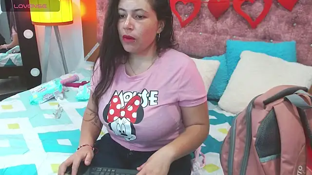 Snapshot of vennuss_89 chatting on February 25, 11:30 am vennuss 89 online show from February 25, 11:30 am