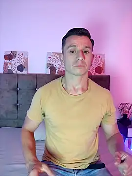 Snapshot of Andrewfalcon chatting on September 24, 7:28 pm Andrewfalcon online show from September 24, 7:28 pm