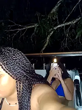 Snapshot of DANIELA_MICHEL chatting on December 17, 12:23 am DANIELA MICHEL online show from December 17, 12:23 am