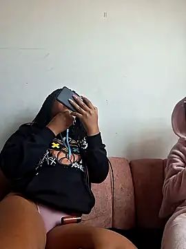 Snapshot of DANIELA_MICHEL chatting on December 19, 2:02 pm DANIELA MICHEL online show from December 19, 2:02 pm