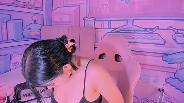  18alice online show from February 11, 7:38 pm