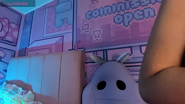  18alice online show from March 1, 3:52 am