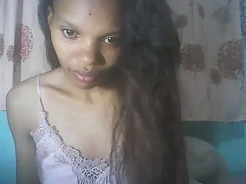 Snapshot of Antsoalie chatting on November 10, 6:29 pm Antsoalie online show from November 10, 6:29 pm