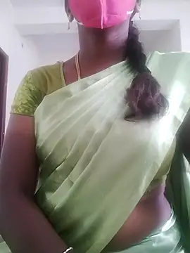 Snapshot of Preethytamilsexy chatting on September 30, 4:39 am Preethytamilsexy online show from September 30, 4:39 am