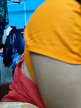 BERRY 00 online show from November 17, 5:52 pm