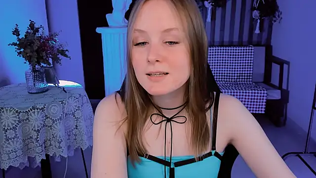 VivienLeeigh online show from January 30, 1:31 pm