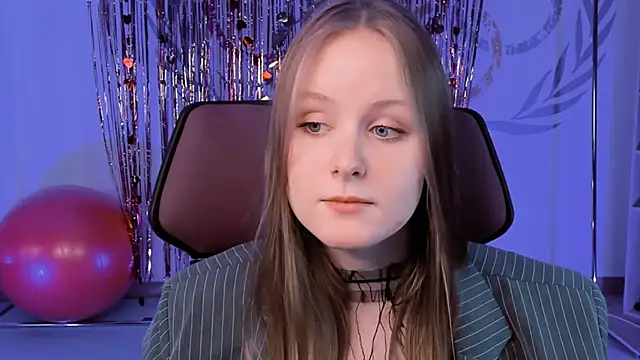 VivienLeeigh online show from February 16, 9:27 pm