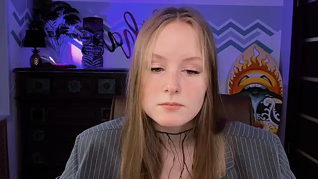 VivienLeeigh online show from February 23, 9:11 am