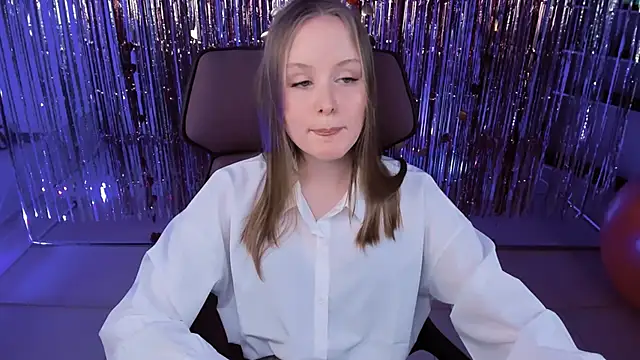 VivienLeeigh online show from March 17, 7:26 pm