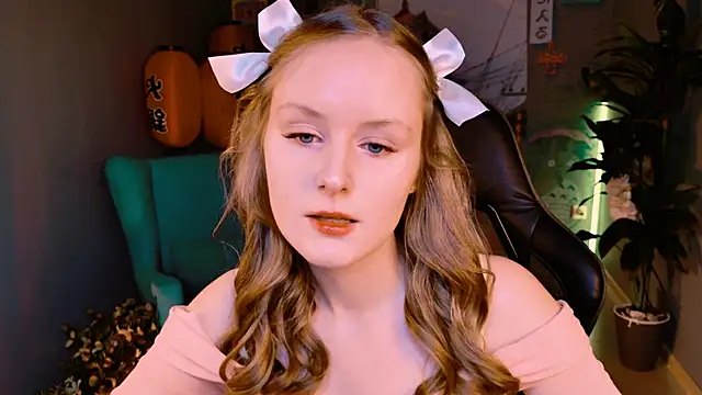 VivienLeeigh online show from September 14, 9:08 am