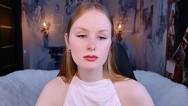 VivienLeeigh online show from November 29, 1:25 pm