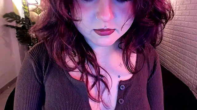 crimson tati  online show from May 10, 5:01 am