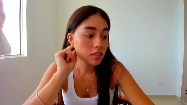 Snapshot of AriaMontgomery chatting on June 4, 5:30 pm AriaMontgomery online show from June 4, 5:30 pm