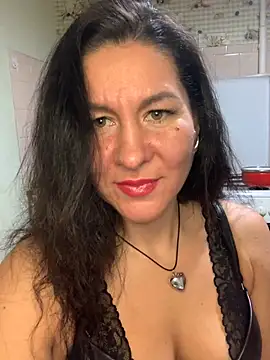 Snapshot of Tina_Moretti chatting on February 20, 9:20 pm Tina Moretti online show from February 20, 9:20 pm