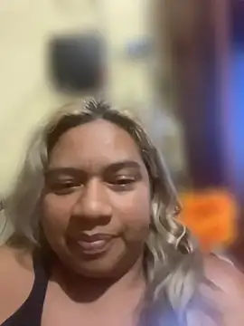 Snapshot of DanielitaWM chatting on April 14, 5:02 am DanielitaWM online show from April 14, 5:02 am