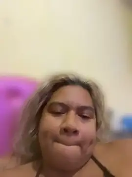 Snapshot of DanielitaWM chatting on April 16, 5:19 am DanielitaWM online show from April 16, 5:19 am