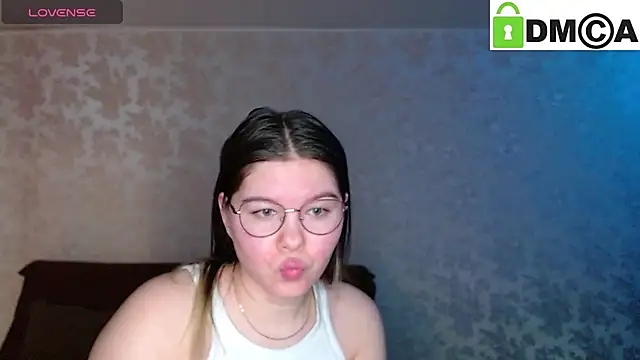 Snapshot of holy_michela chatting on February 3, 2:36 am holy michela online show from February 3, 2:36 am