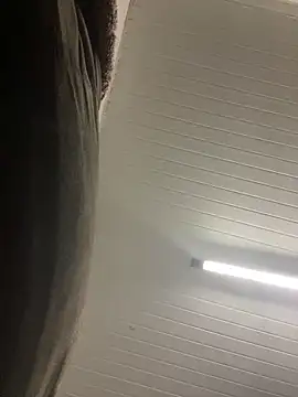 luara1988 online show from December 20, 10:28 pm