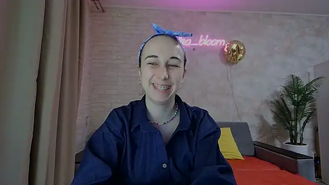 Anika bloom online show from February 26, 9:16 pm