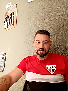 P4uzud4O online show from April 14, 6:47 pm