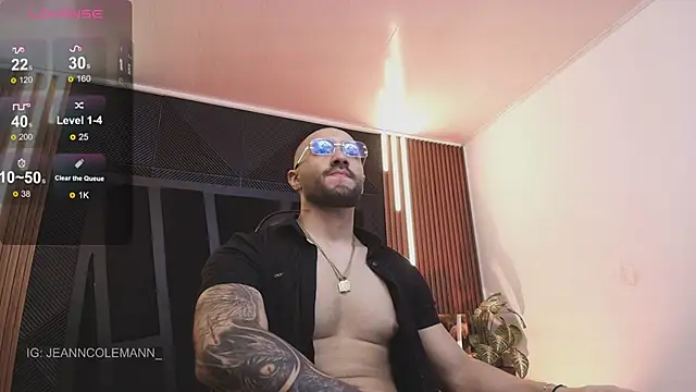 Snapshot of JeanColleman chatting on January 17, 11:30 pm JeanColleman online show from January 17, 11:30 pm