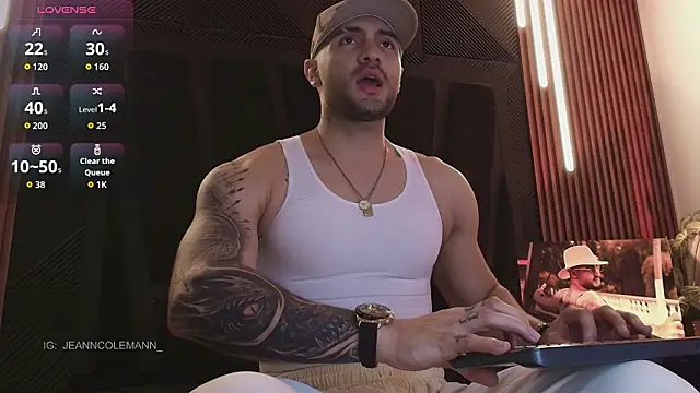 Snapshot of JeanColleman chatting on February 7, 11:30 pm JeanColleman online show from February 7, 11:30 pm