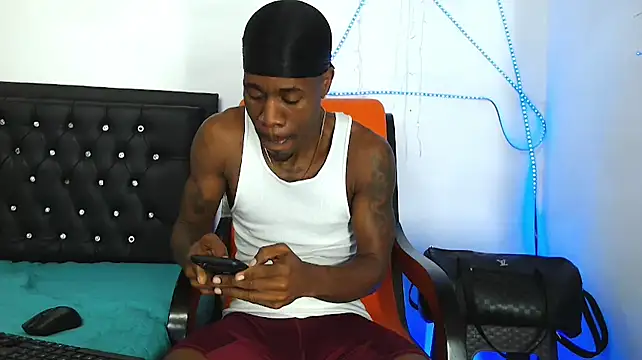 Damian hart 24CM online show from October 21, 11:00 am