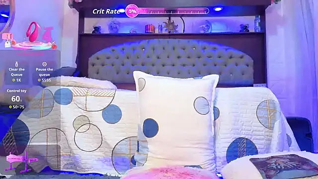 EMILY ROUSSE71 online show from October 28, 8:33 pm