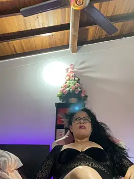 Sharongirl07 online show from December 14, 2:06 am