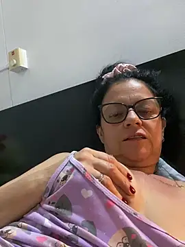 Sharongirl07 online show from December 17, 6:52 am