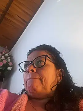 Sharongirl07 online show from May 19, 8:26 pm