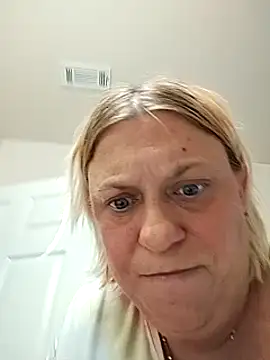 Playmate86 online show from December 5, 7:16 am