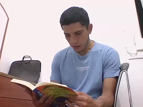 Snapshot of Deportist chatting on October 30, 10:32 pm Deportist online show from October 30, 10:32 pm