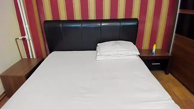 AshPage online show from December 3, 9:34 pm